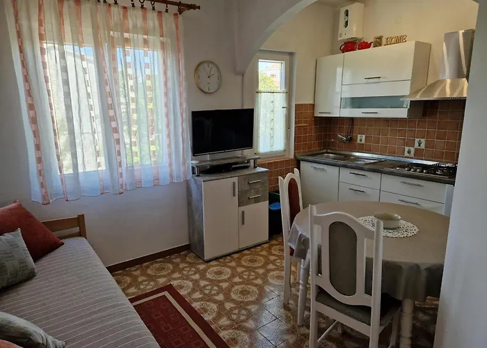 Apartments Godena